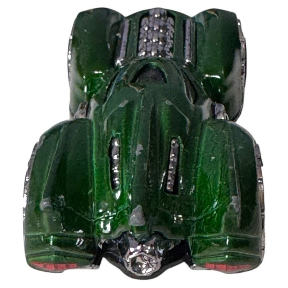 Green Batmobile CFK22 DC Comics ©2010 Hot Wheels Diecast Car